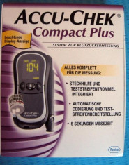 Glucometru ACCU CHEK COMPACT PLUS 2 cu 17 teste incluse foto