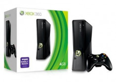 Consola Xbox360 Slim 4Gb RKB-0001 foto