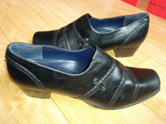 Pantofi din piele firma Ara marime 38,5,sunt noi! foto