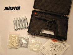 Pistol airsoft Beretta M9 aer comprimat CO2 - 4Jouli + geanta + butelii + bile NOU foto