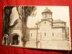 Fotografie- Ilustrata - Biserica veche romaneasca , interbelica foto