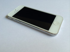 Apple iPhone 5 32GB White ALB Impecabil CA NOU NEVERLOCKED Okazie !!! foto