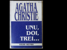 Agatha Christie, Unu, doi, trei..., Excelsior-Multi Press, 211 pag. foto
