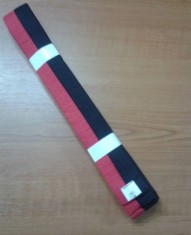 Centura bicolora taekwondo rosu/negru foto