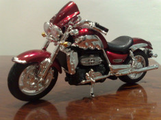 Macheta Moto Motocicleta Triumph Rochet III scara 1/18 foto