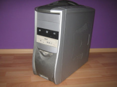 Sistem desktop Pentium 4 3.0 Ghz 1 Gb DDr2 foto