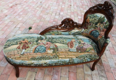 o sofa eleganta in stil barok foto