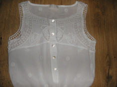 Superba bluza/top bumbac fin model cu broderie Sz S ! foto