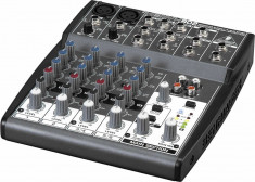 Mixer audio Behringer XENYX 802 foto