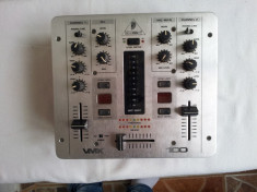 mixer audio behringer model VMX 100 foto