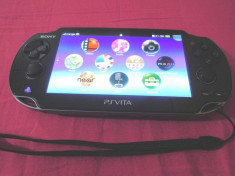 Consola PS Vita Wi-fi +3g+ card 16gb + Fifa Footbal, stare pefecta de functionare - 529.99 lei foto