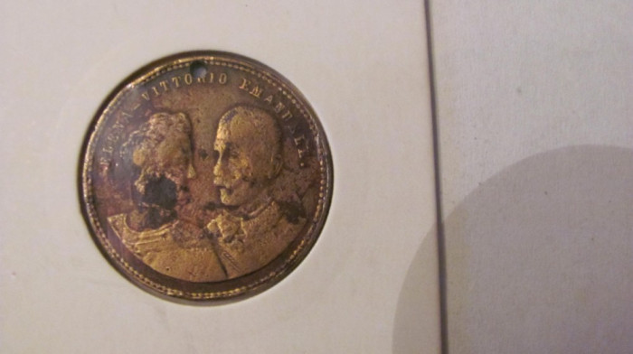 CY - Medalie Italia (Roma) 1896 casatorie Elena - Vittorio Emanuele / brosata