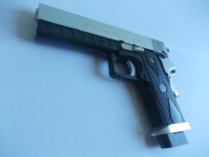 Pistol airsoft din metal replica Colt 45 foto