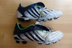 Adidasi fotbal cu crampoane Adidas Predator Made in Vietnam, Traxion Firm Ground, pentru teren tare; marime 40 (25 cm talpic interior) foto