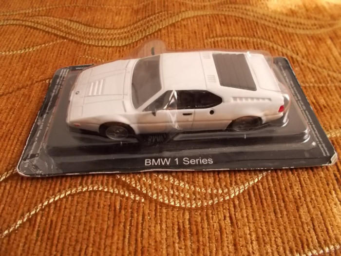 BMW 1 SERIES , 1/43 MACHETA