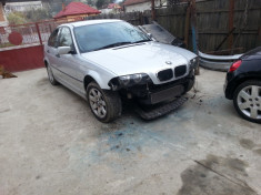 dezmembrez bmw320 e46 136cai foto