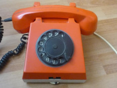 TELEFON VECHI CU DISC foto