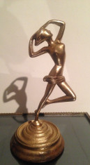 GRATIOASA STATUETA VECHE DIN BRONZ MASIV FEMEIE NUD foto