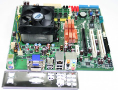 Kit AM2, Placa de baza Asus, proc.Dual Core 64 X2 4000+, 2Gb.ddr2, cooler. foto