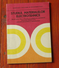 Manual -- Studiul materialelor electrotehnice - Alexandru si Ileana Fetita -1989 foto