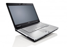 Laptop SH Fujitsu Siemens H710, Intel Core i7-2720QM, 2.2Ghz, 4Gb DDR3, 320Gb, DVD-RW foto