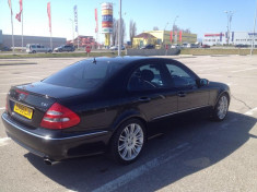 Mercedes-Benz E280 3.0 V6 CDI 7G Sport edition foto