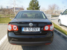 Volkswagen Jetta 1.6 an 2009 conditii excelente foto