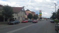 Casa de vanzare cu spatiu comercial foto