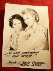 Fotografie- Cantareata de muzica populara Maria Cornescu cu fiica Mirela 1980 foto