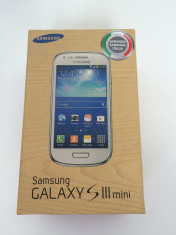 Samsung Galaxy S3 Mini VE i8200 ALB La cutie Liber de retea foto