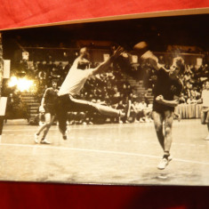 Fotografie -Meci de Handbal , anii '70 , dim. = 18,2 x 11,5cm