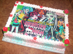 Vafa tort cu Monster High foto