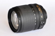 Vand Nikon AF-S DX NIKKOR 18-105mm f/3.5-5.6G ED VR foto