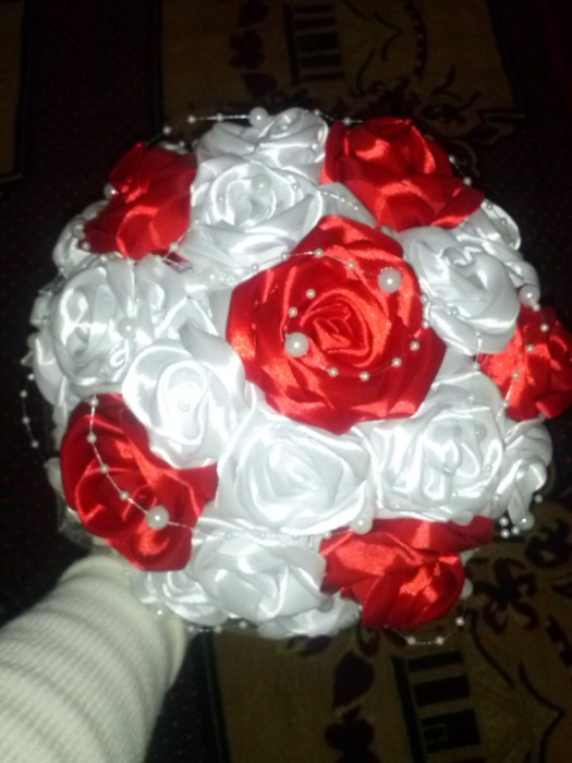 Buchete Mireasa Si Flori De Pus In Piept Pentru Miri Si Nasi Si