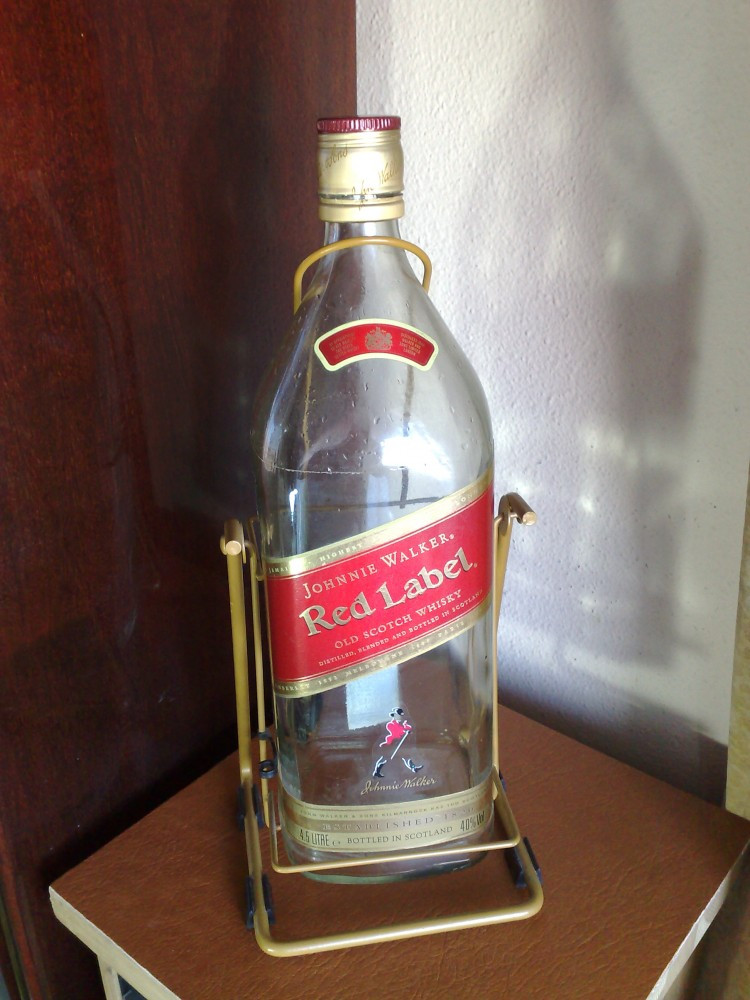 sticla goala mare 4,5 l de whisky | arhiva Okazii.ro