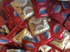 Prezervative Durex - 75 buc - 60 lei, transport gratuit foto