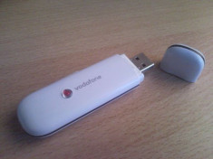 Vodafone Huawei K3765 Stick USB Modem 3G Ca nou foto