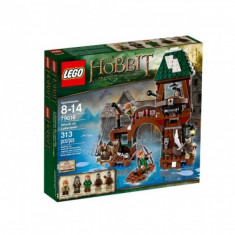 Atacul asupra orasului de pe lac 79016 LEGO The Hobbit Lego foto