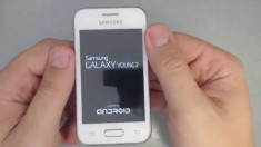 SAMSUNG GALAXY YOUNG foto