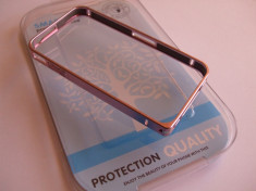 Bumper metalic iPhone 4/4s Argintiu Roz deschis- Lila foto