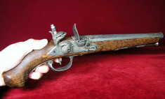 PISTOL DE PANOPLIE 1670, ANGLIA foto