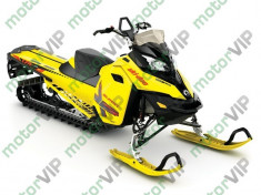 Snowmobil Ski-Doo Summit X 174 800R E-TEC T3 foto