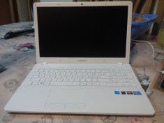 SAMSUNG NP370, i3-3110M 2,4GHZ, 4GB DDR3, HDD 1TB, VIDEO ATI HD 8750M 2GB foto