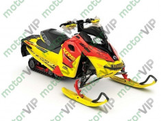 Snowmobil Ski-Doo MX Z X-RS 800R E-TEC foto