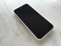 iPhone 5C 8GB White IMPECABIL,full,NEVERLOCKED,original - 899 RON ! Okazie foto
