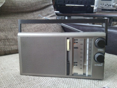 Radio portabil vintage Electronic TR 4050, made in Germany, impecabil. foto