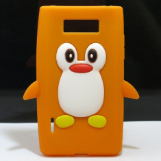 Husa protectie silicon model pinguin LG Optimus l7 p700 + folie protectie foto