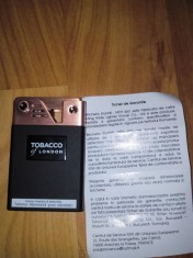 bricheta dunhill foto