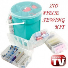 Trusa de cusut 210 accesorii Sewing Kit foto
