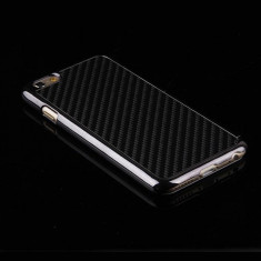 Husa fibra carbon negru Iphone 6 4,7" + folie protectie ecran